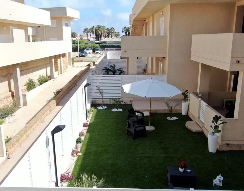 Residence Romeo Marina di Ragusa Eksteriør bilde